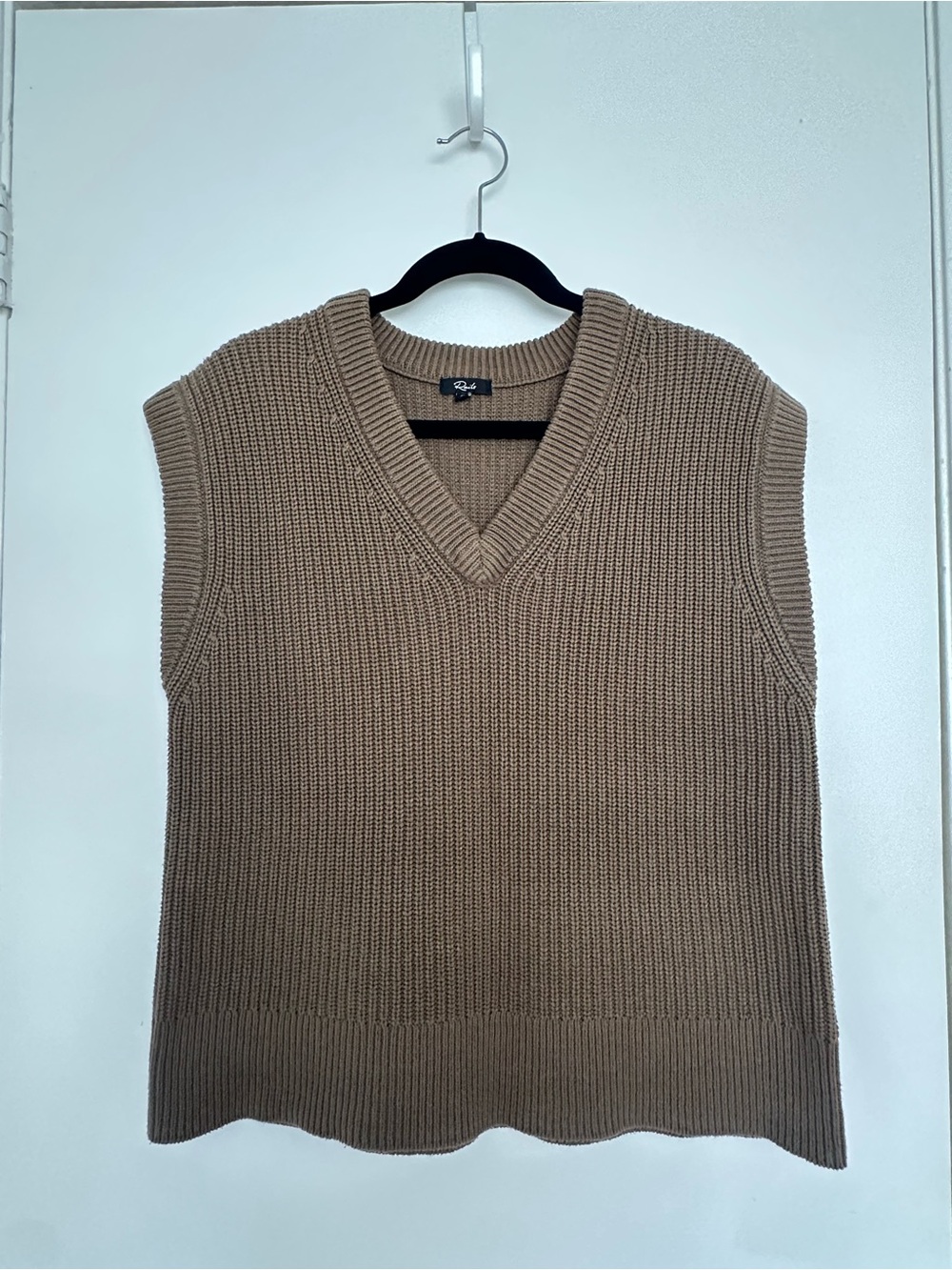 Rails Women's V-Neck Sweater Vest - olive